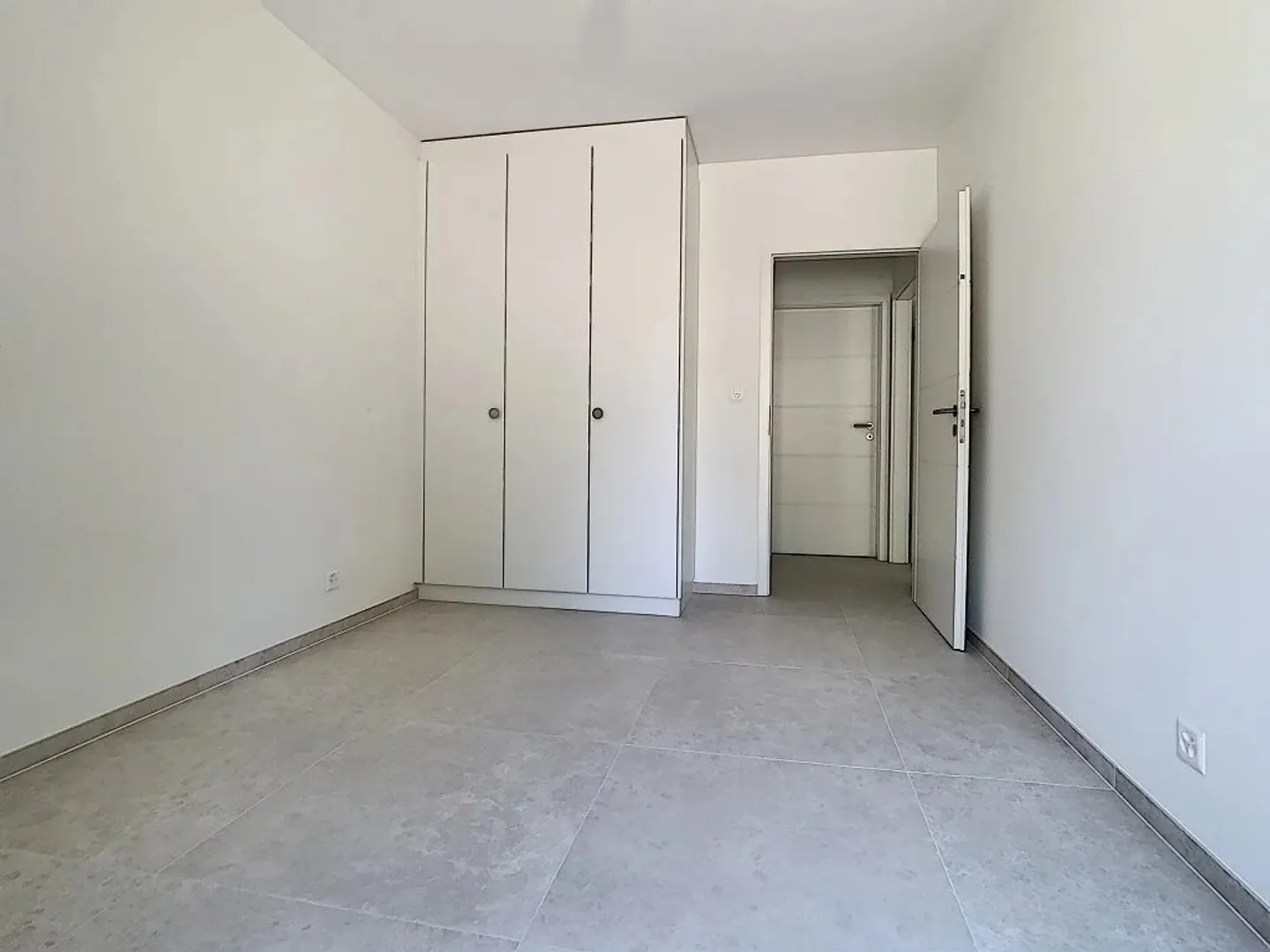 Appartement d'exception avec vue sur le lac - Photo 5 sur 10