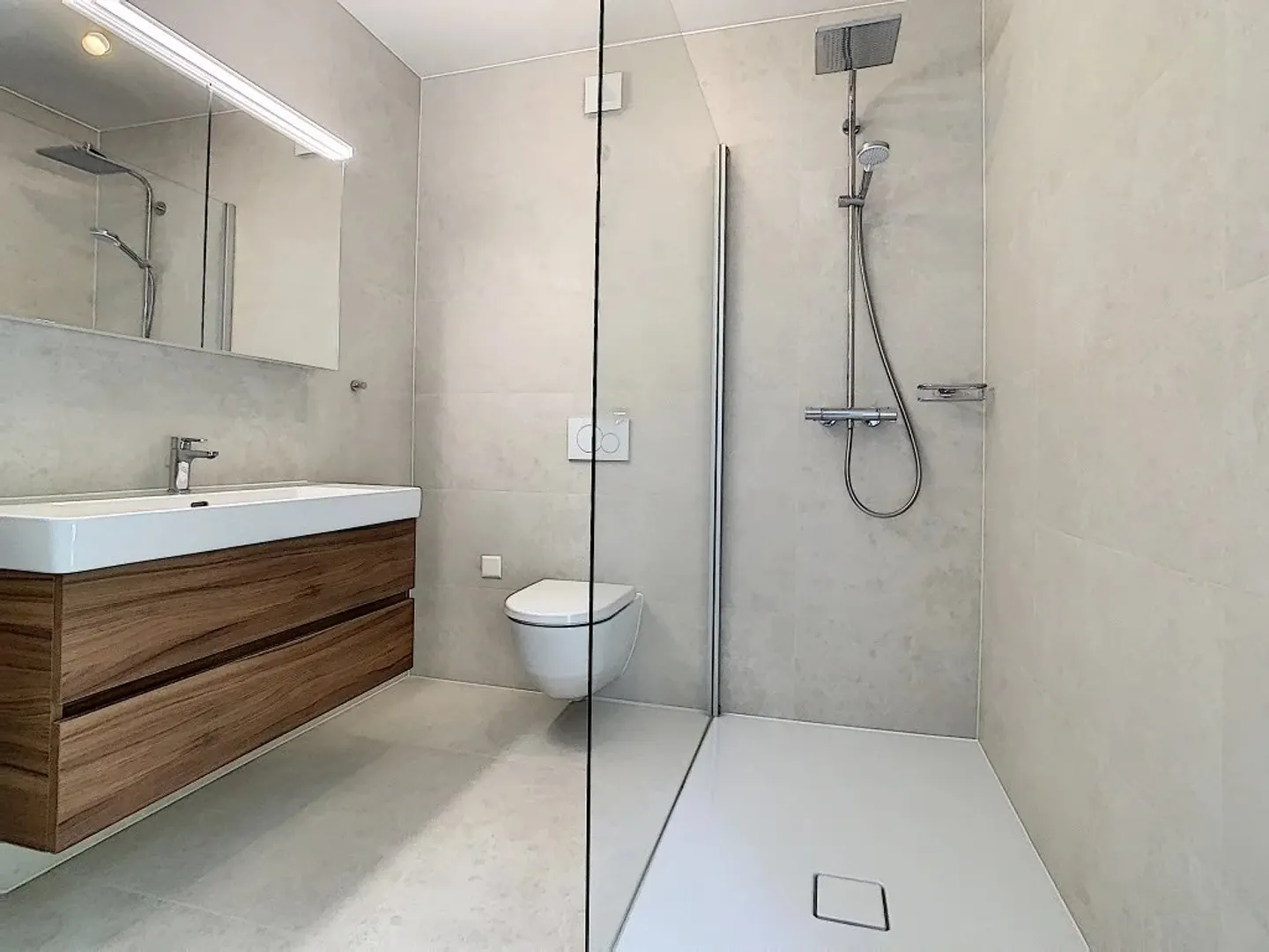 Appartement d'exception avec vue sur le lac - Photo 8 sur 10