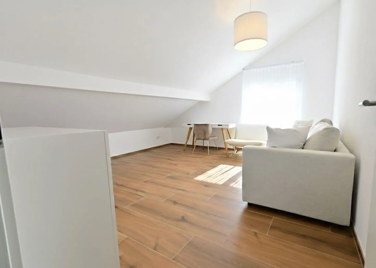 Maison individuelle exclusive de 6,5 pièces - Photo 8 sur 15