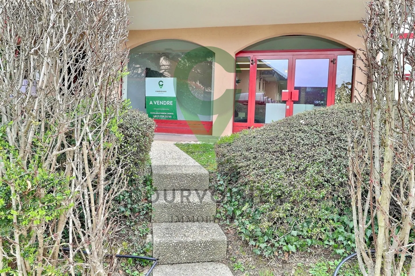 Spazio ufficio in vendita - Foto 2 di 11