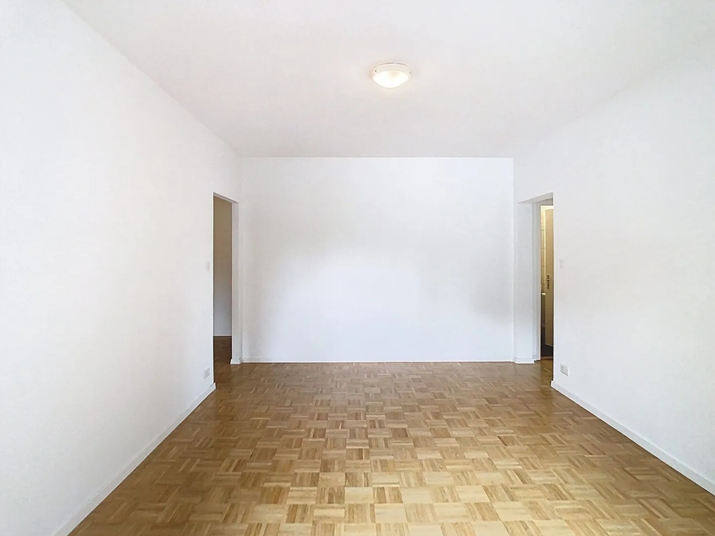 CHARMANT LOGEMENT DE 3 PIECES - Photo 3 sur 13