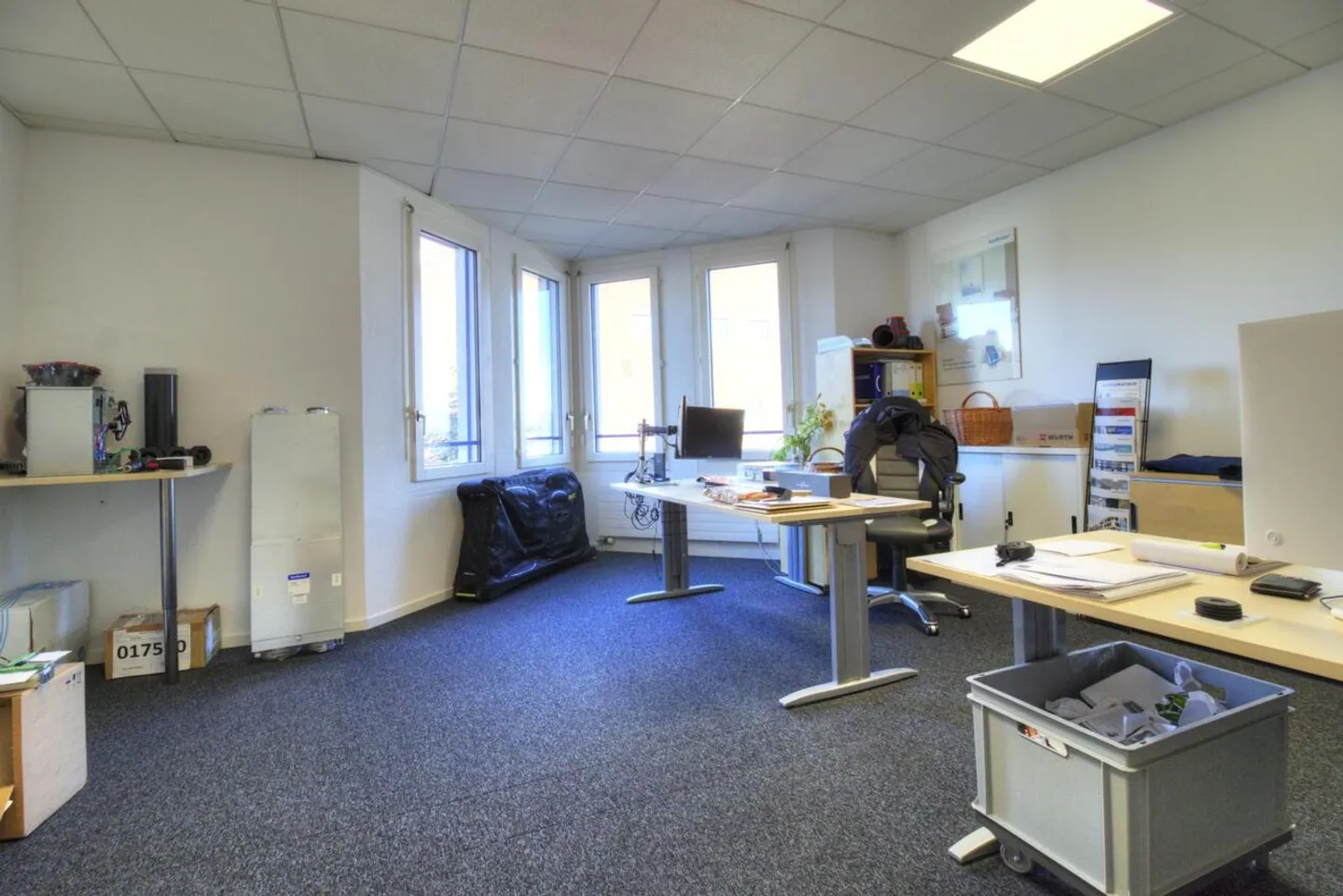 Office space for rent - Photo 2 of 6