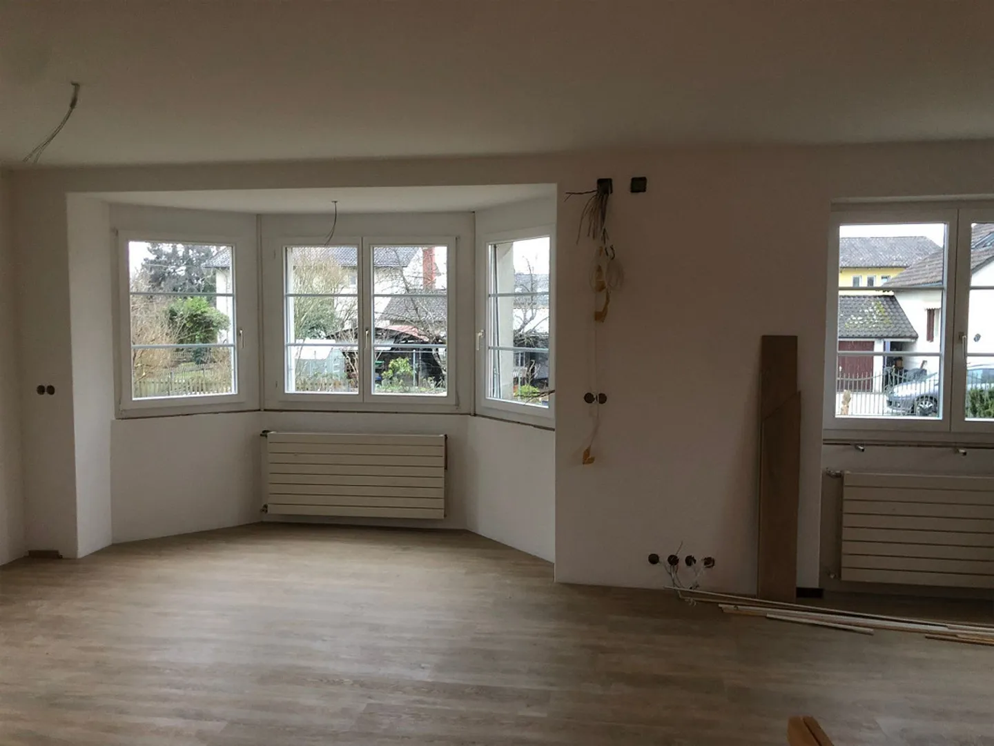 Freistehendes 4.5-Zimmer Einfamilienhaus mit Umschwung - Photo 2 of 10