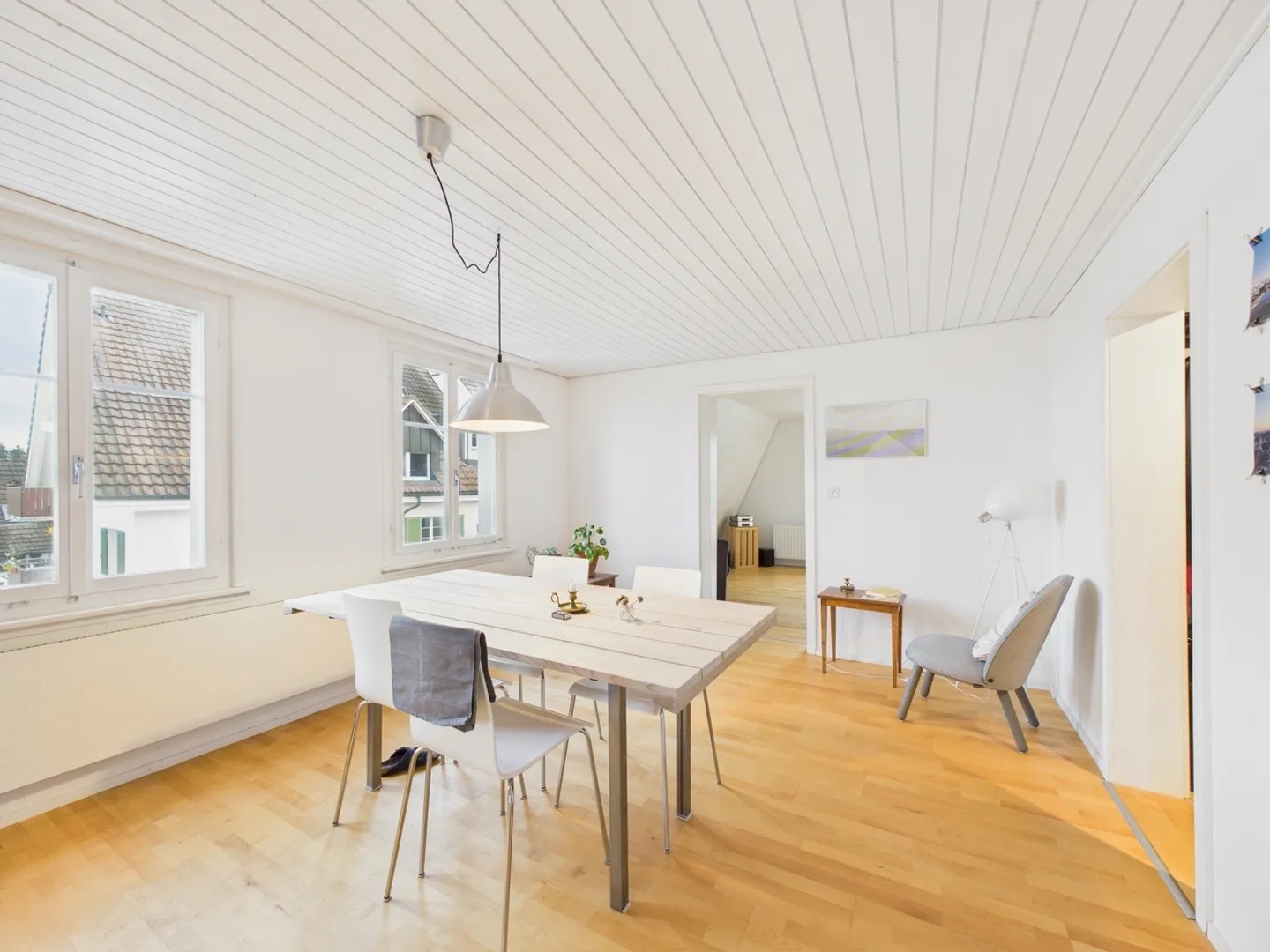 Dreamlike 4.5-room penthouse with spectacular views of Lake Constance in Landschlacht TG - Photo 2 of 12