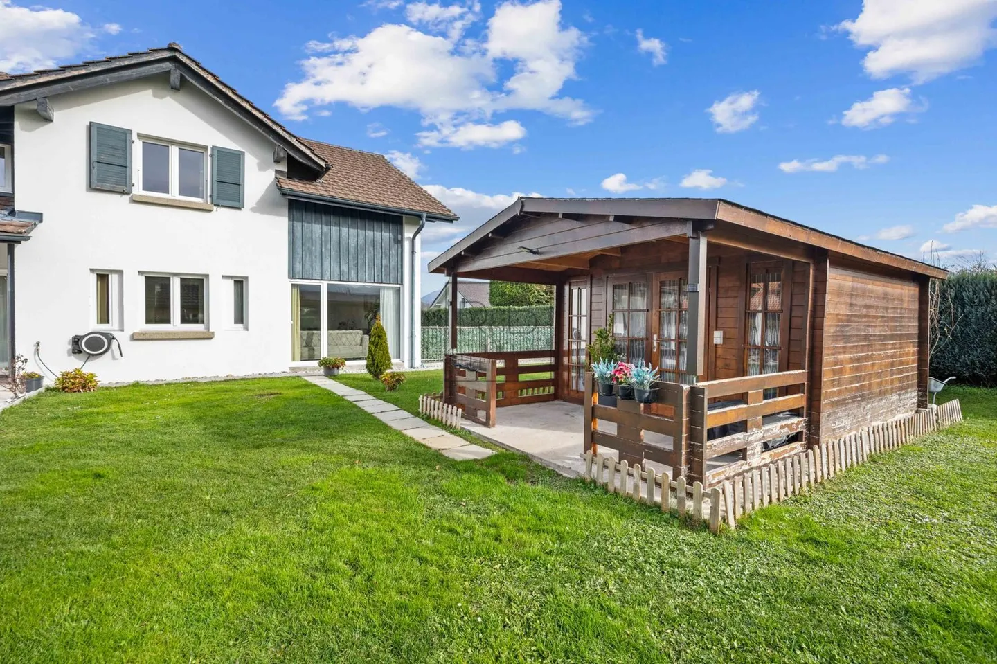 Prächtiges Haus mit zwei Wohnungen - Foto 12 von 13