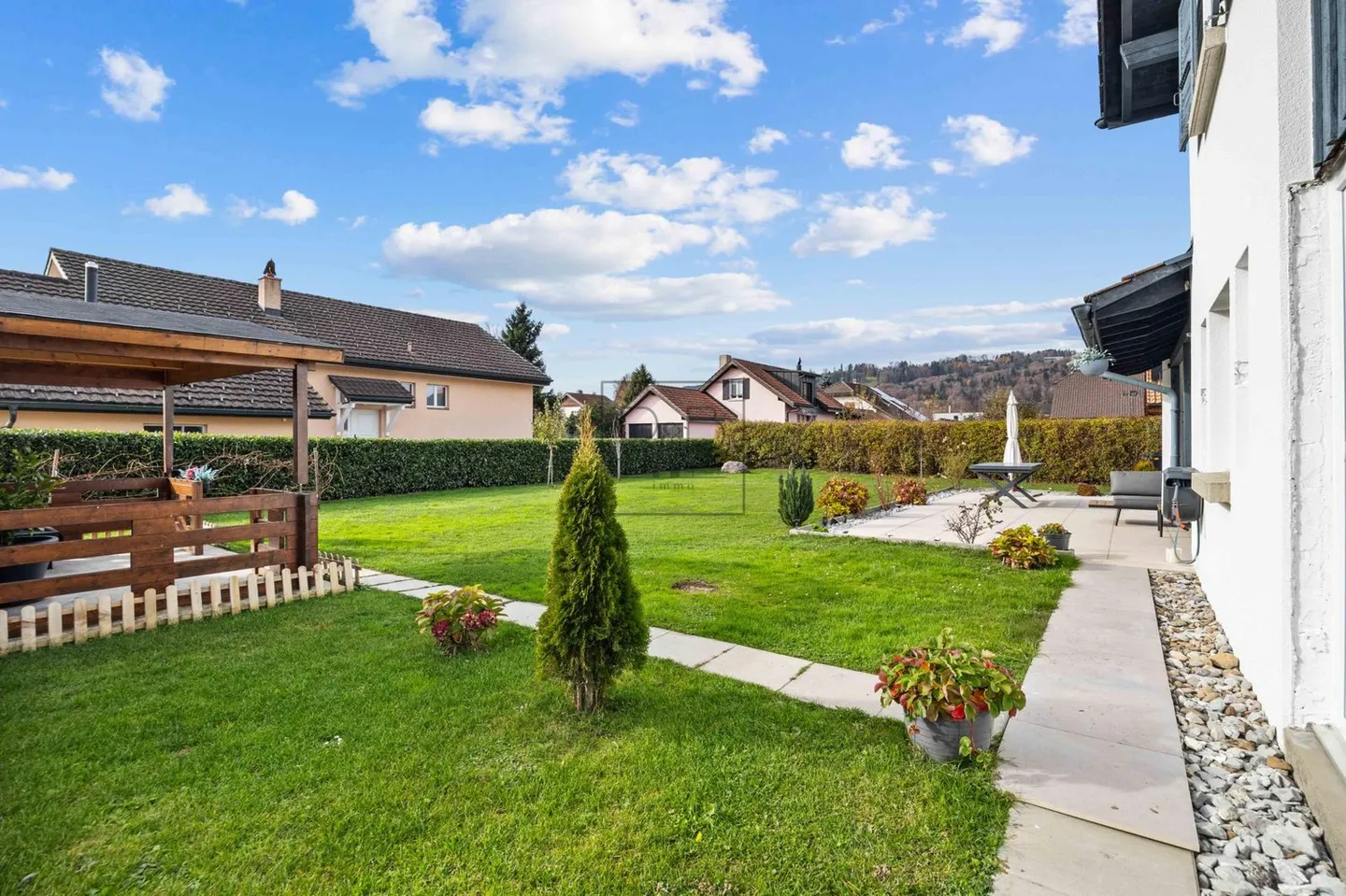 Prächtiges Haus mit zwei Wohnungen - Foto 13 von 13