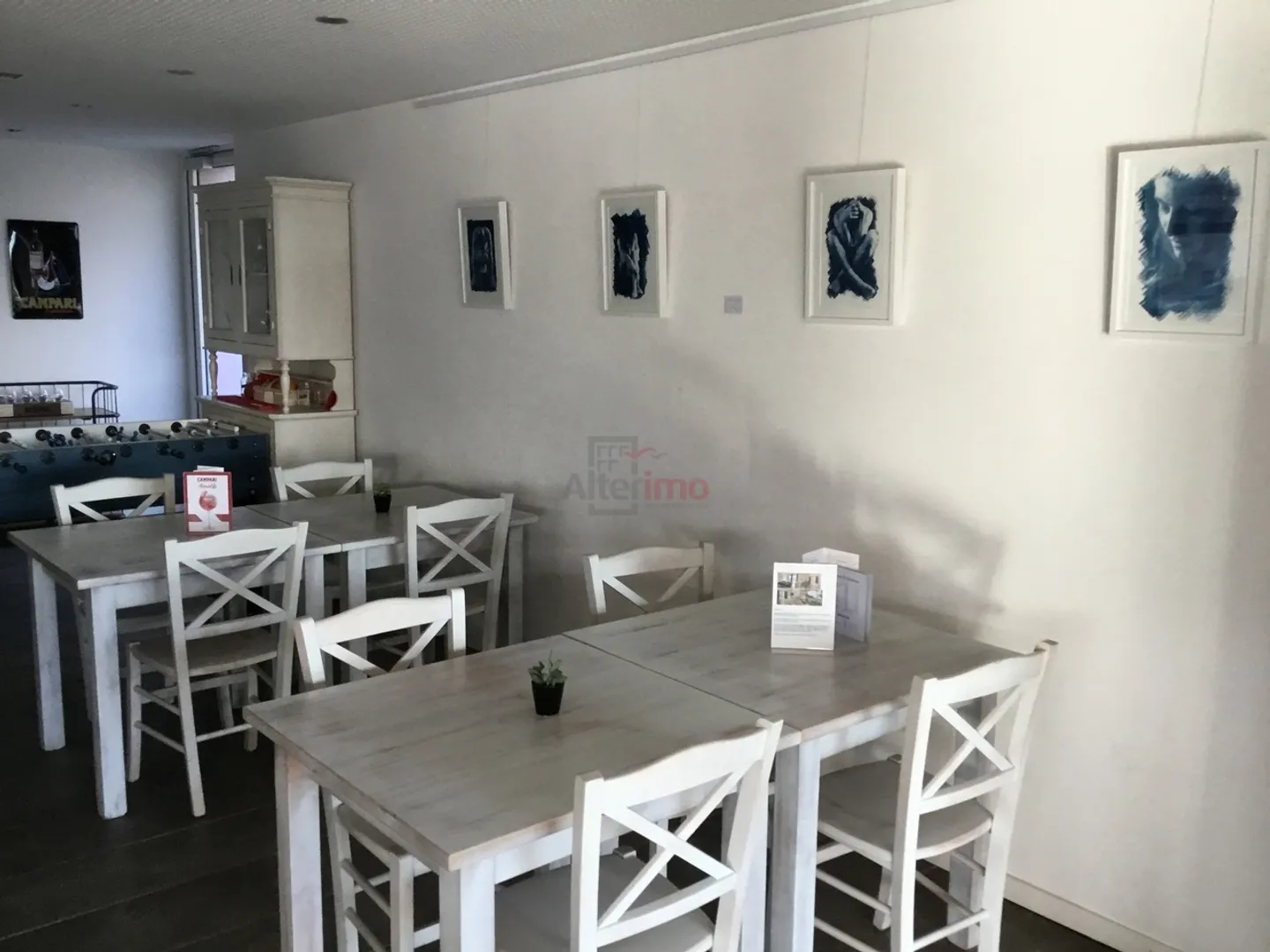 Local commercial de 120 m2 avec vitrine et terrasse de 150 m2. - Photo 4 sur 7