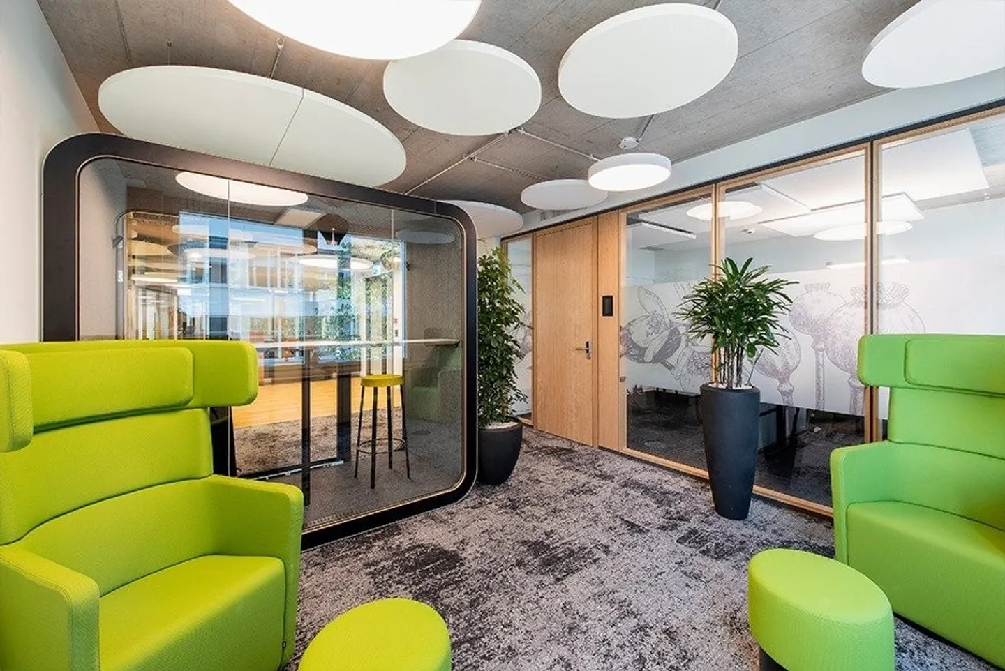 Accesso tutto incluso a spazi per uffici professionali per 4 persone presso Regus Spoom Glattpark - Foto 4 di 8