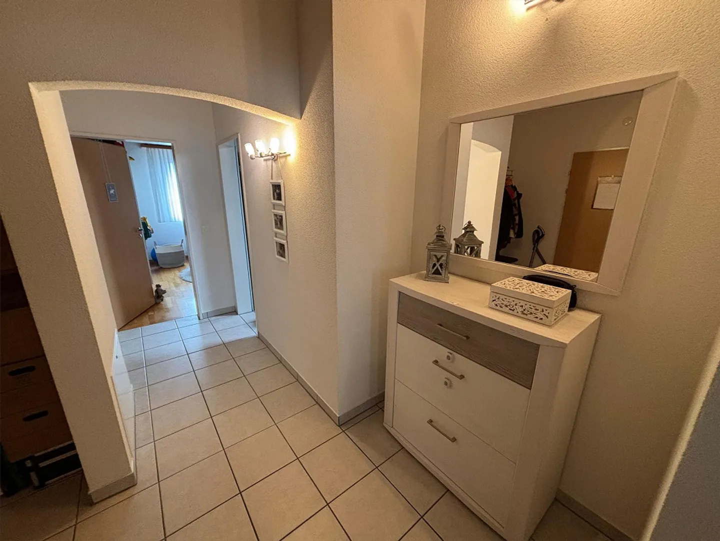Appartamento mansardato di 3,5 locali in una casa di 3 famiglie in una posizione tranquilla - Foto 5 di 11