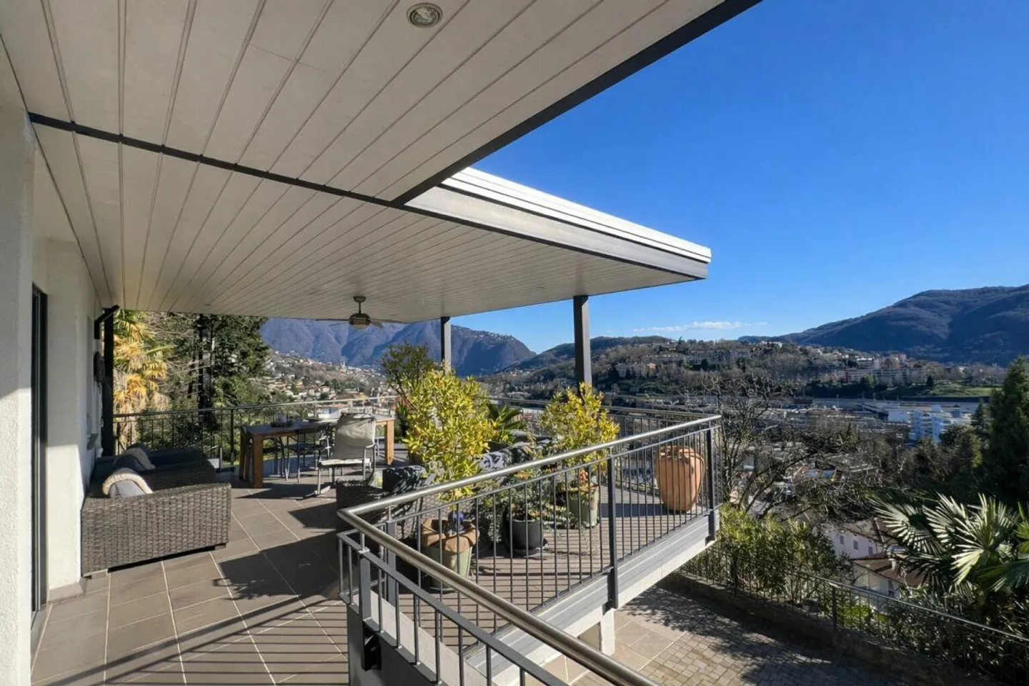 Casa unifamiliare in campagna, soleggiata e con vista - Foto 14 di 30