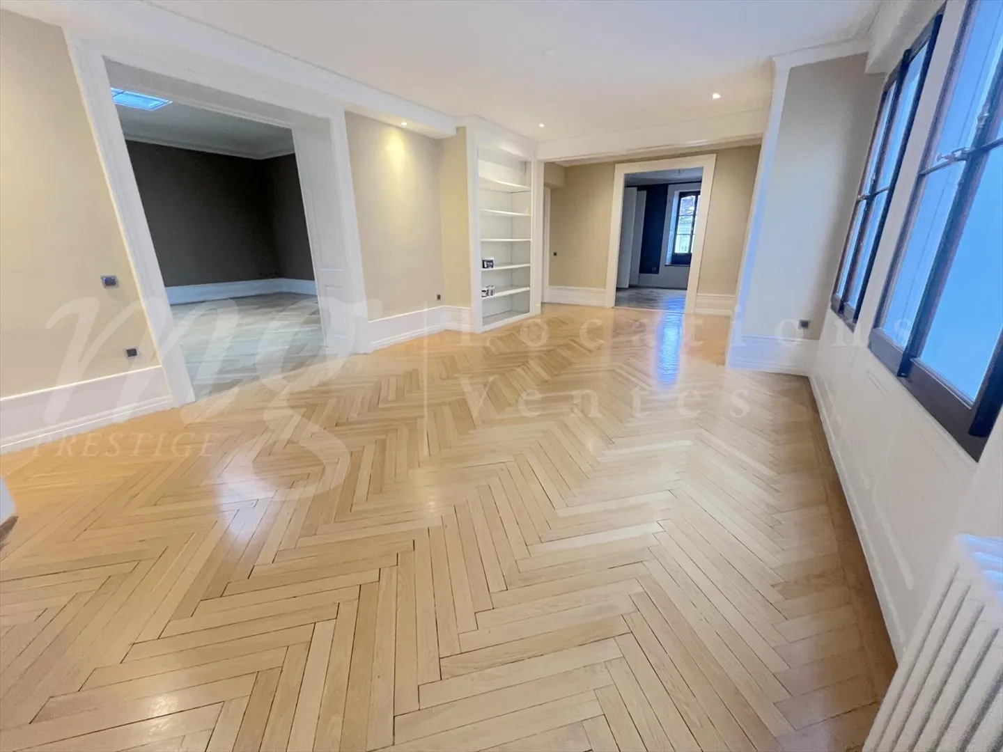 SUPERBO APPARTAMENTO HAUSSMANN DI 11 STANZE - 415 M2 - NELLA VECCHIA CITTÀ CON ST - Foto 4 di 13