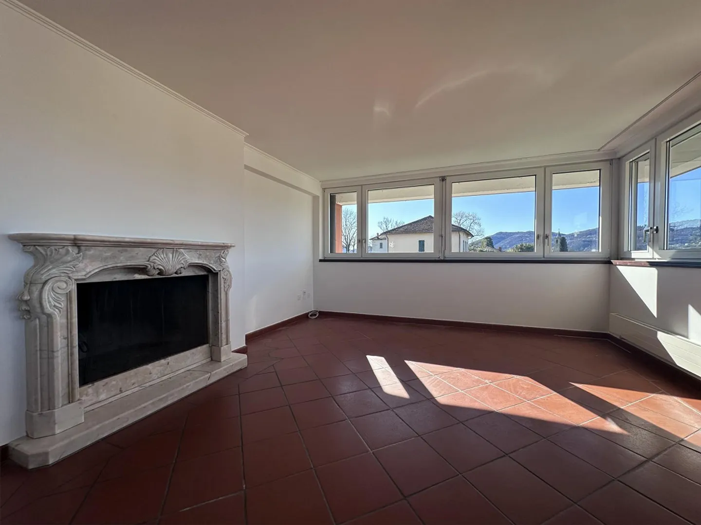 PENTHOUSE INDISPENSABLE 4.5 AVEC PISCINE ET VUE PANORAMIQUE - Photo 11 sur 13