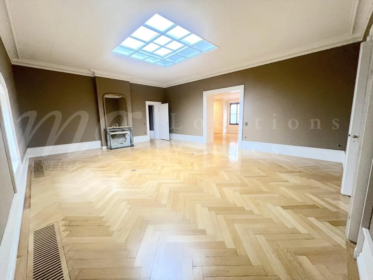 SUPERBO APPARTAMENTO HAUSSMANN DI 11 STANZE - 415 M2 - NELLA VECCHIA CITTÀ CON ST - Foto 5 di 13