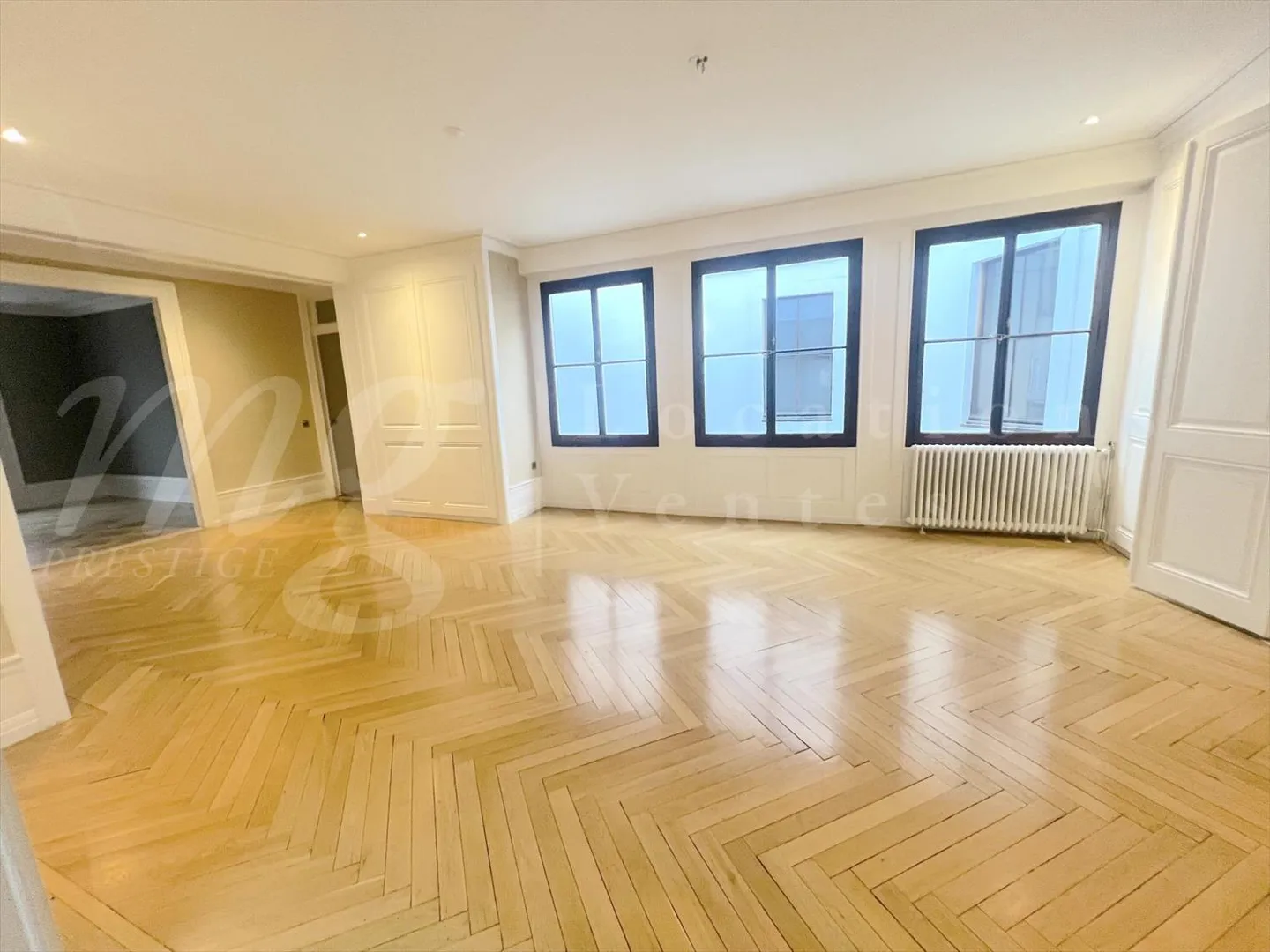 SUPERBO APPARTAMENTO HAUSSMANN DI 11 STANZE - 415 M2 - NELLA VECCHIA CITTÀ CON ST - Foto 6 di 13