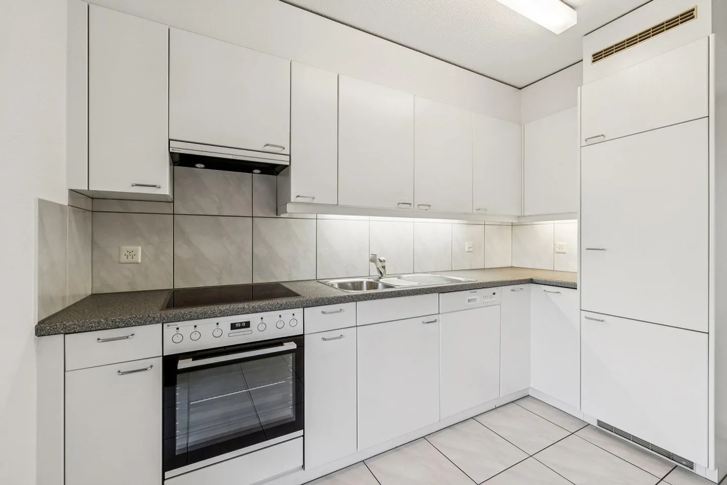 3.5-Zimmer-Wohnung im Erdgeschoss mit Gartenidylle - Foto 2 von 10