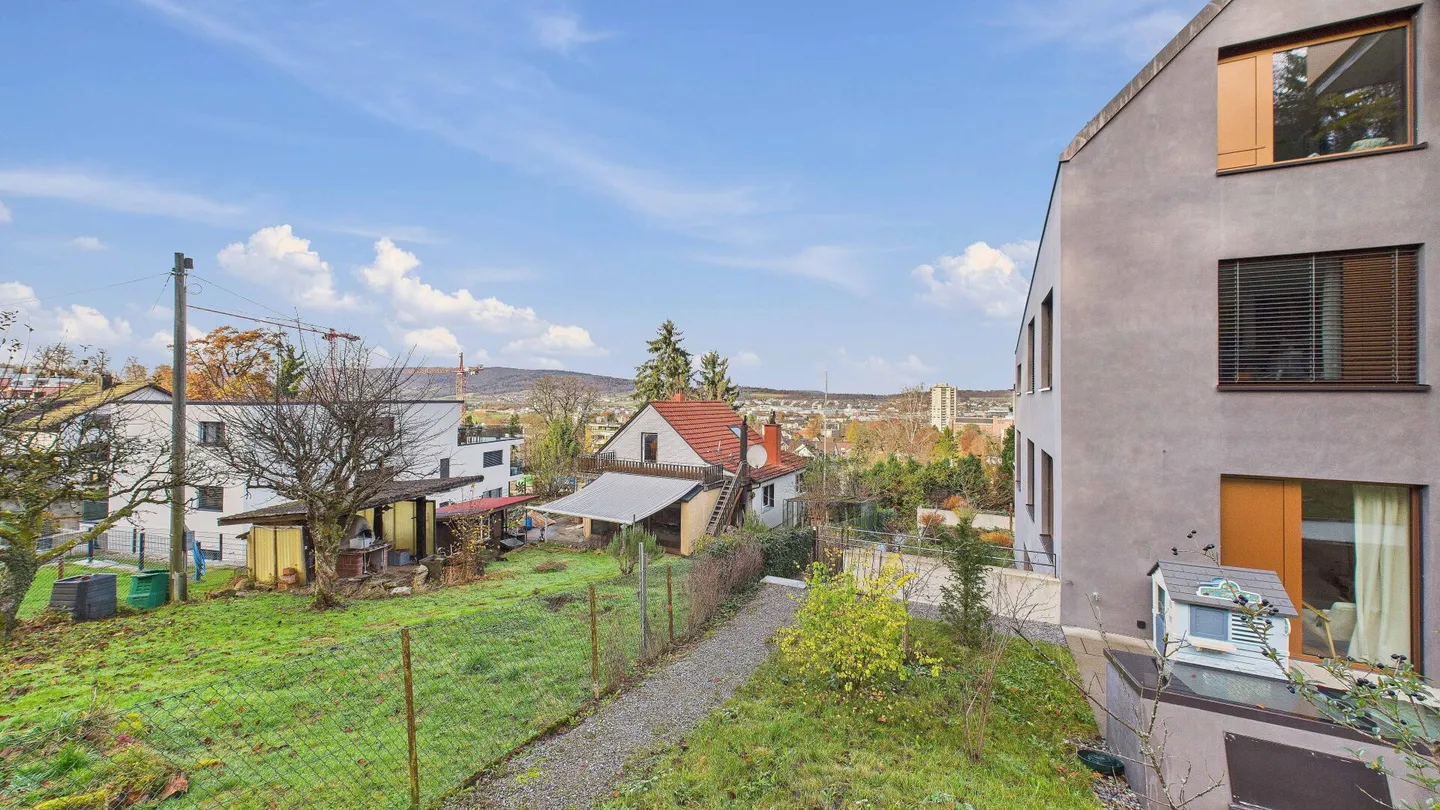 Élégance intemporelle au-dessus des toits de Regensdorf - Photo 16 sur 19