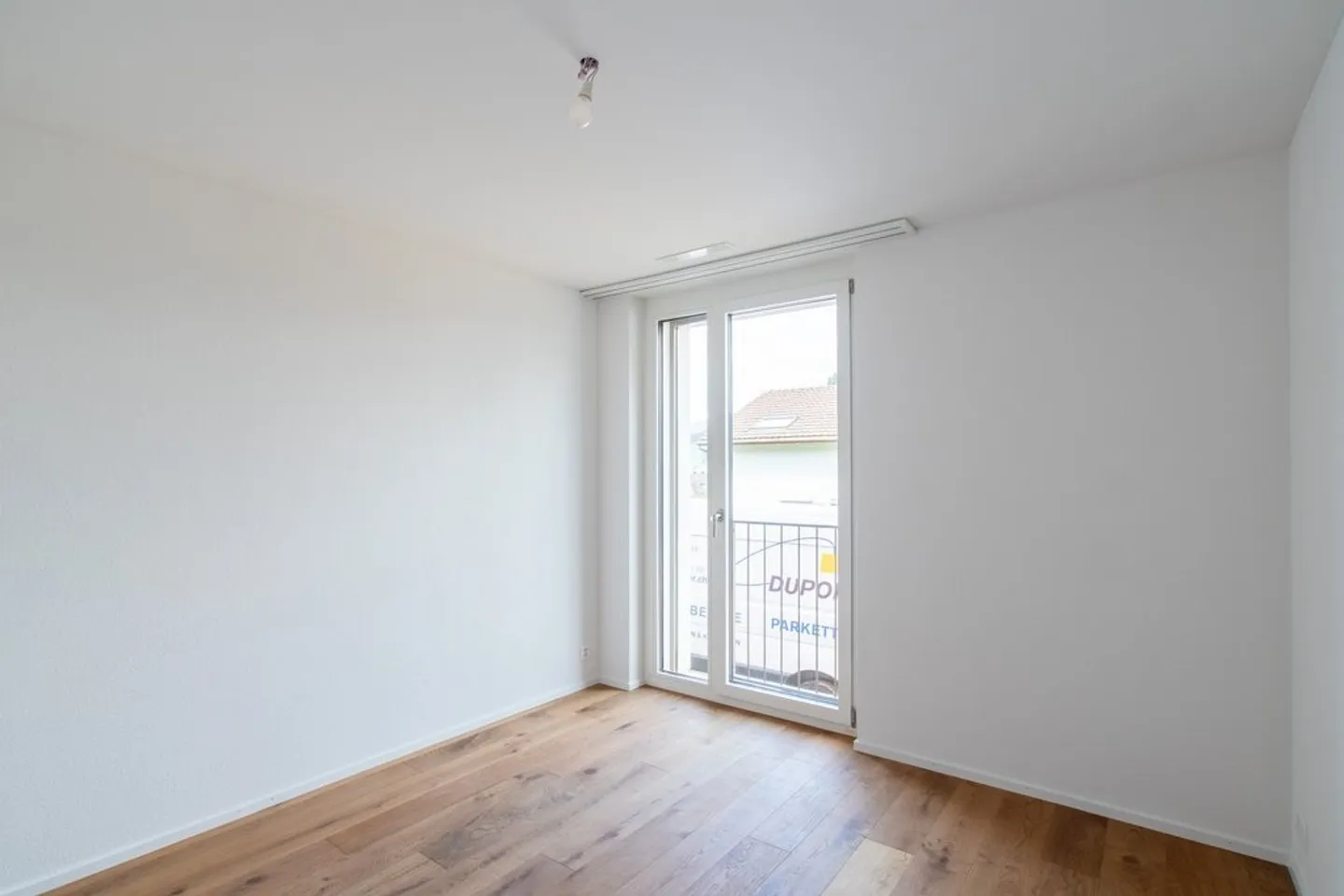 Appartement 4.5 pièces comme neuf dans un emplacement privilégié - Photo 4 sur 5