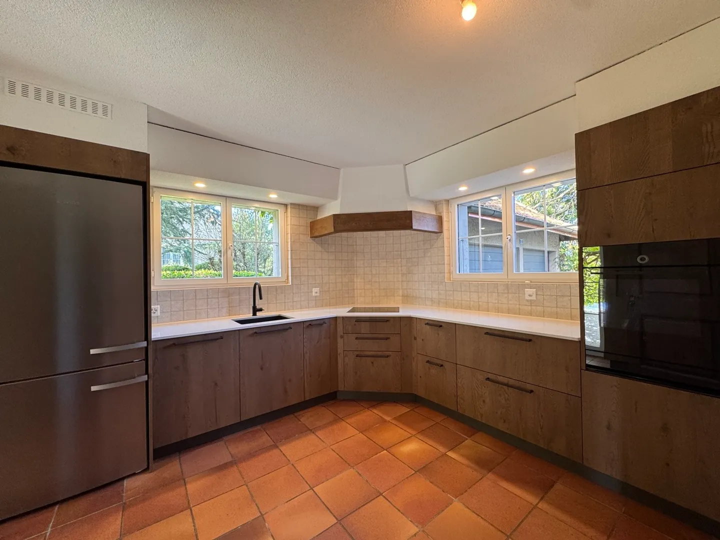 Renovated high-end property at the gates of Morges - Photo 4 of 18