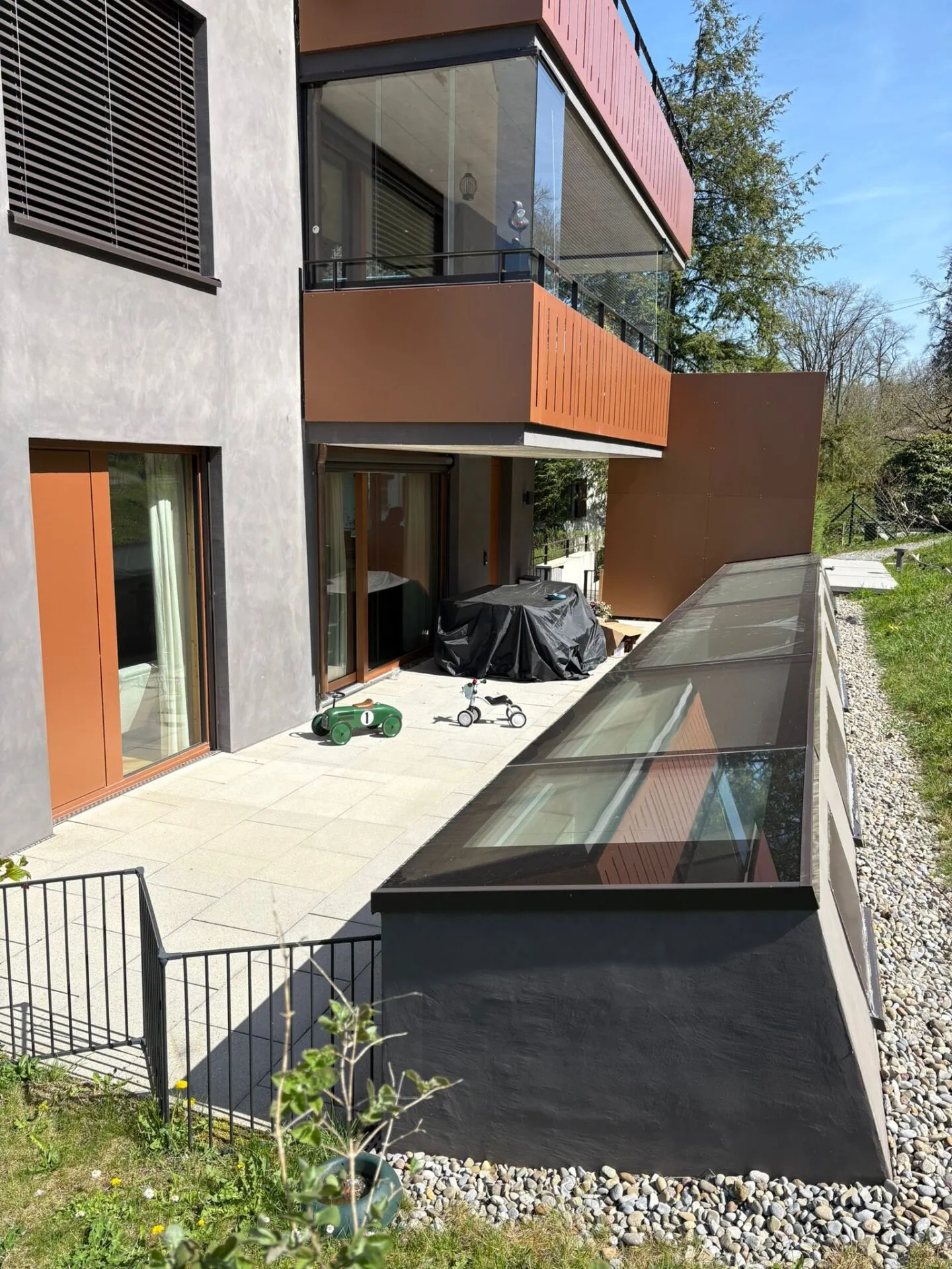 Élégance intemporelle au-dessus des toits de Regensdorf - Photo 19 sur 19