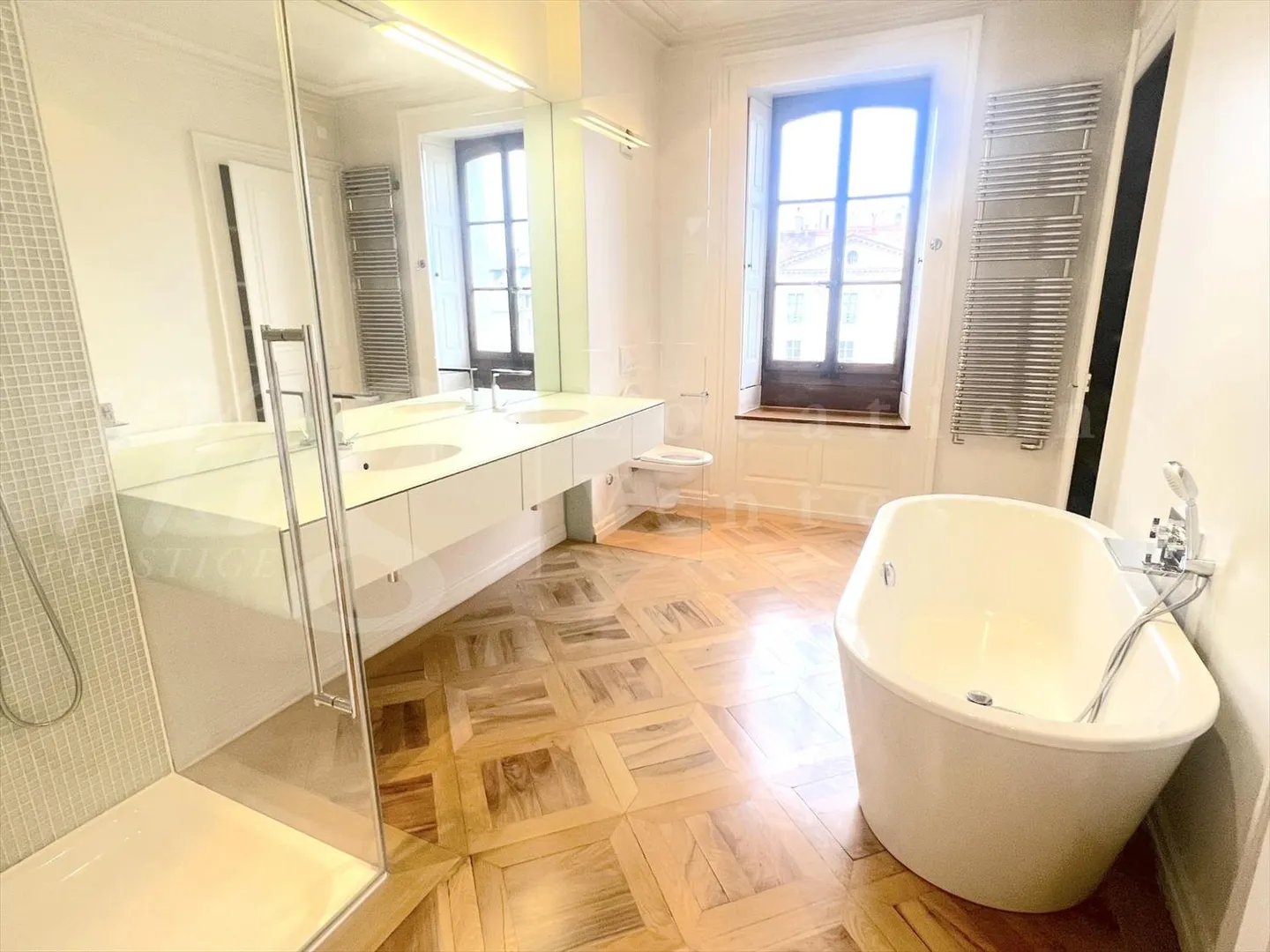 SUPERBO APPARTAMENTO HAUSSMANN DI 11 STANZE - 415 M2 - NELLA VECCHIA CITTÀ CON ST - Foto 9 di 13