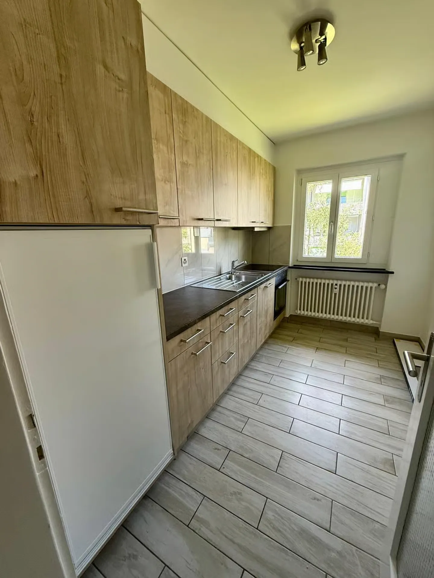 Modern 3-room apartment in Brügg - Photo 2 of 7