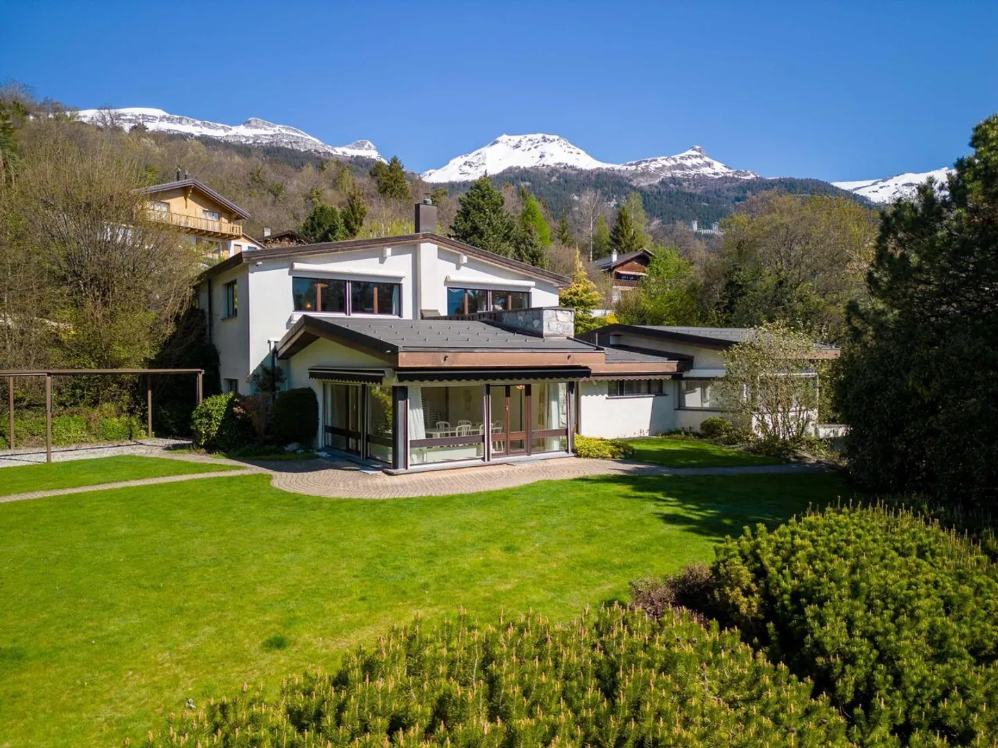 Proprietà eccezionale e soleggiata, vicino a Crans-Montana - Foto 9 di 12