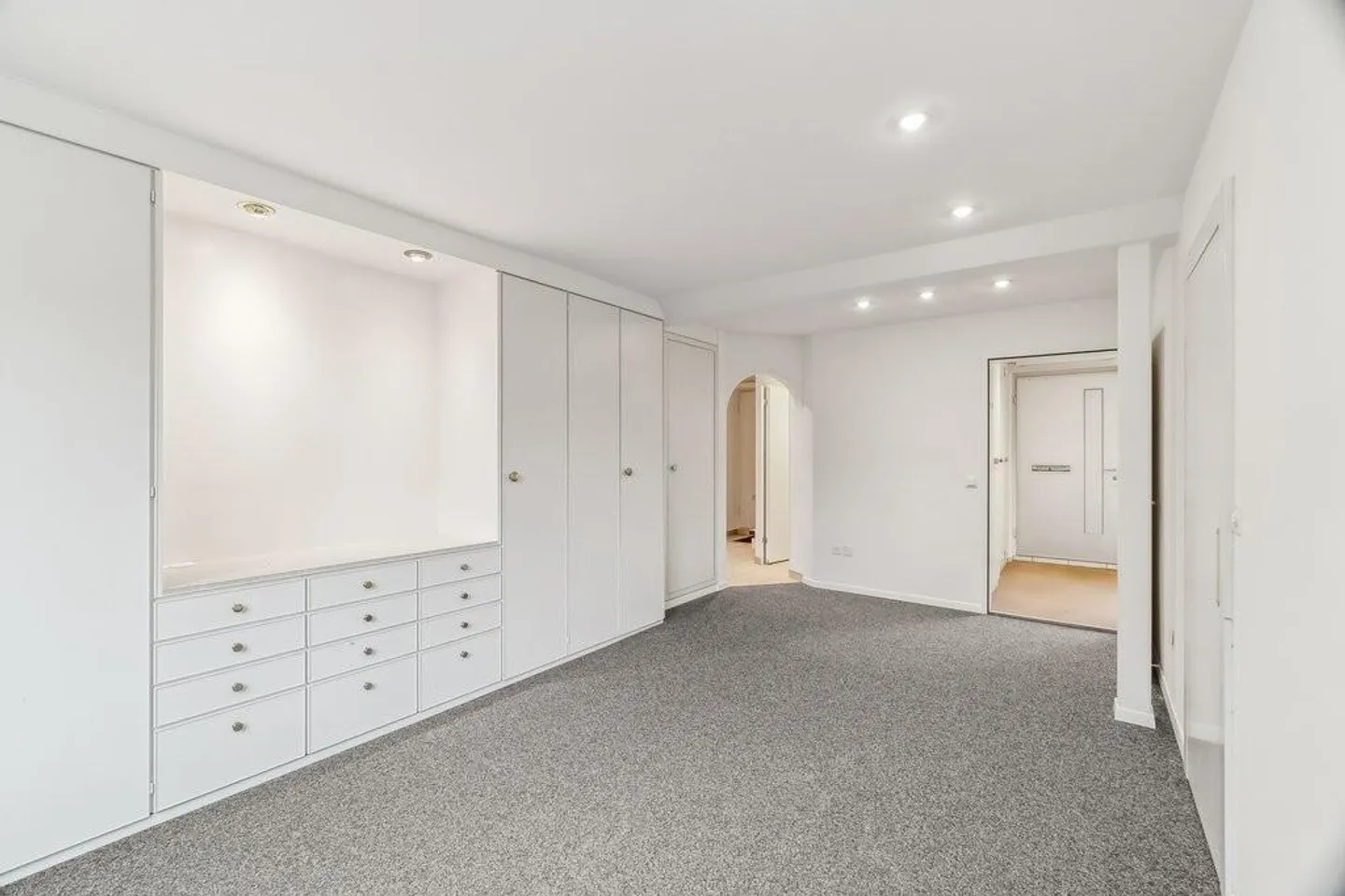 Vielseitiges Büro in Zürich - Foto 4 von 12