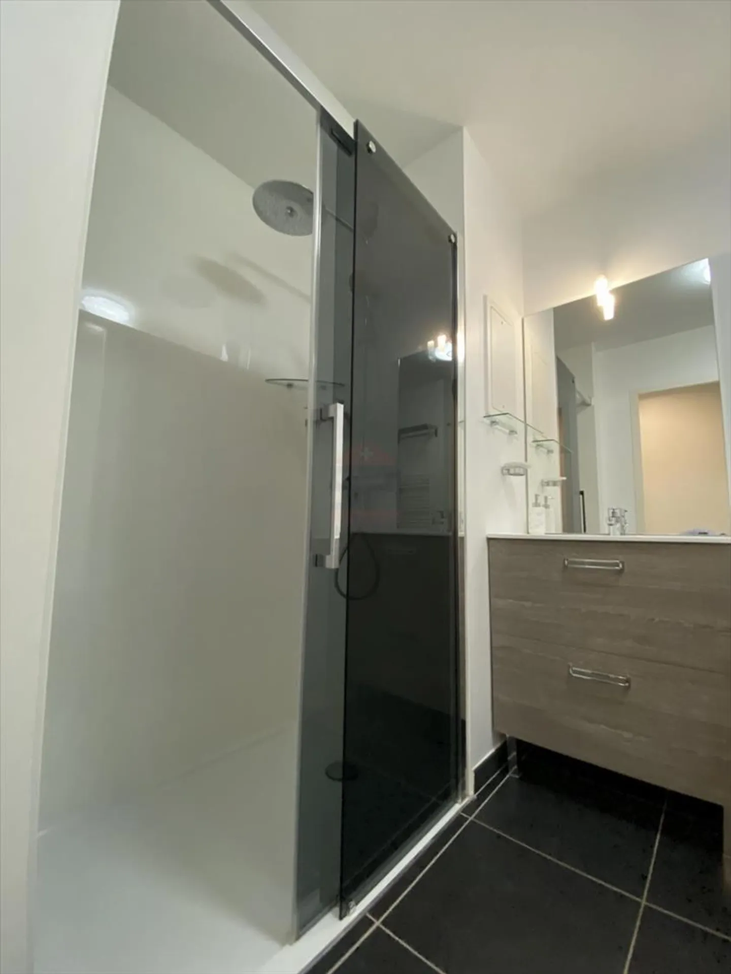 IN FRANKREICH GELEGEN IN VEIGY-FONCENEX 1 MIN VON ANIÈRES ZOLL KEIN SCHWEIZER - Foto 5 von 6