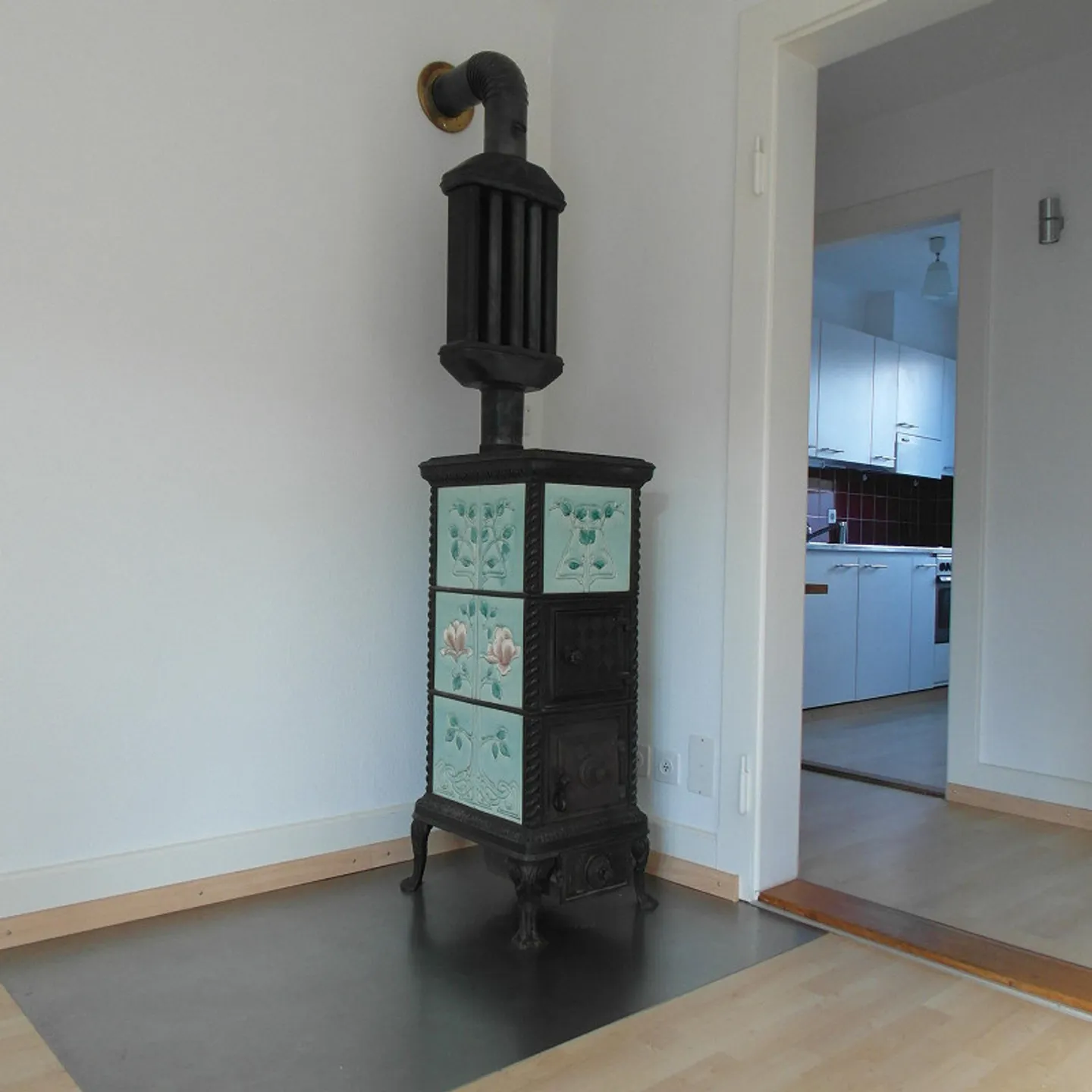 Zunzgen : appartement 3 pièces ensoleillé à louer au rez-de-chaussée, fraîchement rénové - Photo 1 sur 16