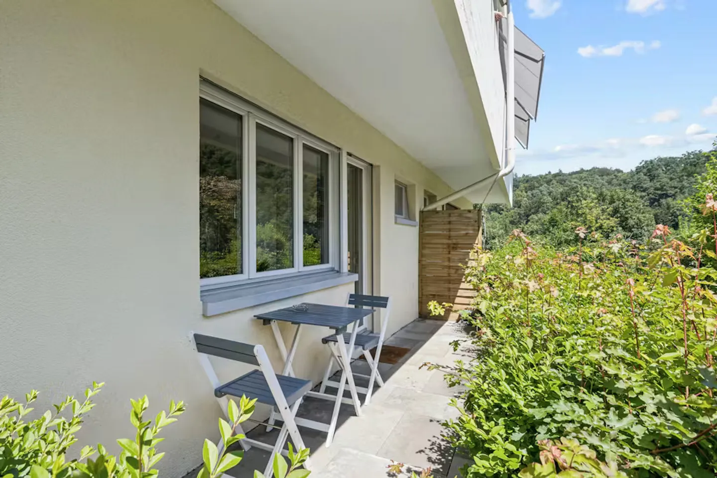 Monolocale arredato (35 m²) con terrazza e parcheggio - Sciaffusa - Foto 4 di 10