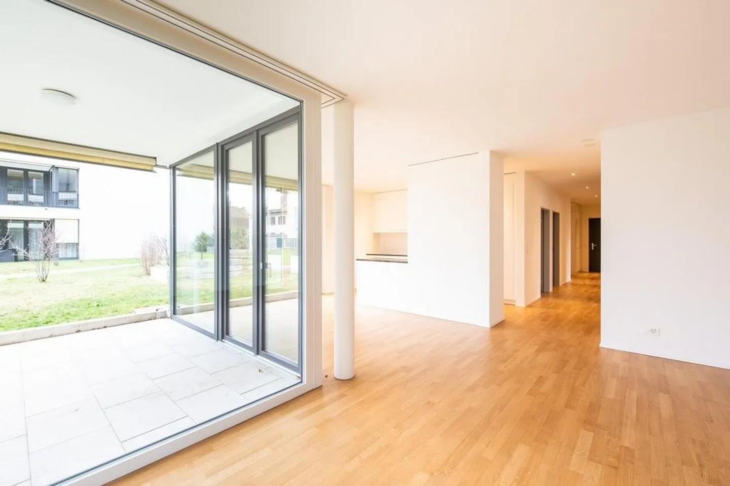Vie moderne dans un quartier familial - Photo 4 sur 12
