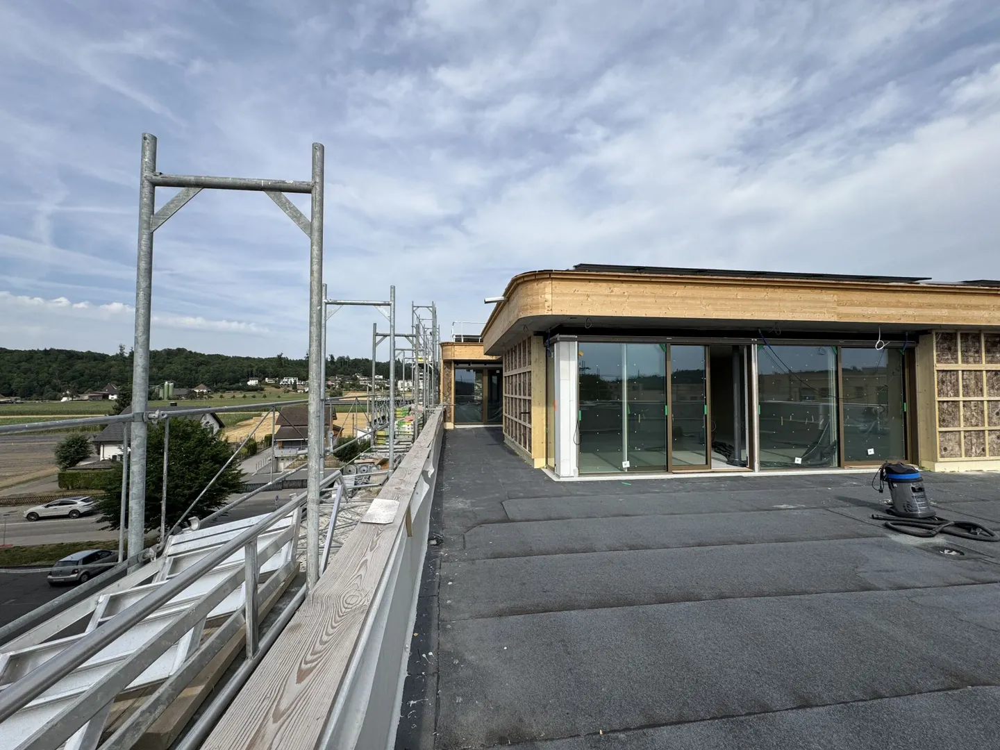 Quasi pronto per essere abitato - esclusivo appartamento attico di 3,5 locali con terrazza di 158m2 - Foto 15 di 17
