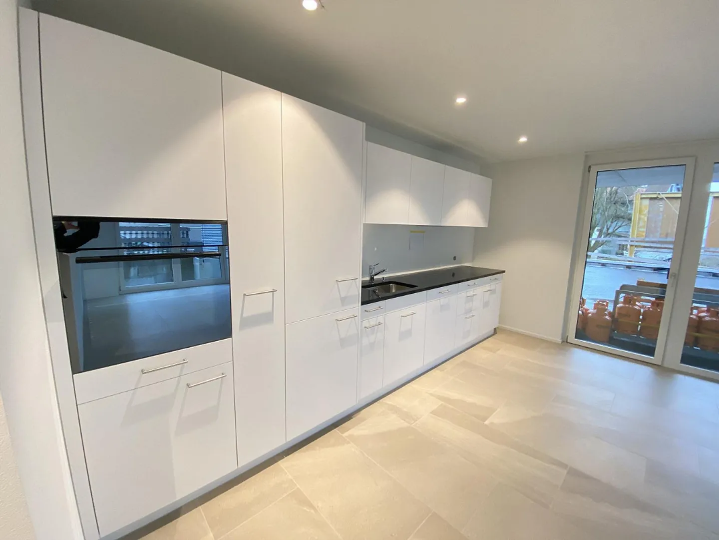 Appartement spacieux de 3,5 pièces "ännet em Dorfbach" - Photo 2 sur 10