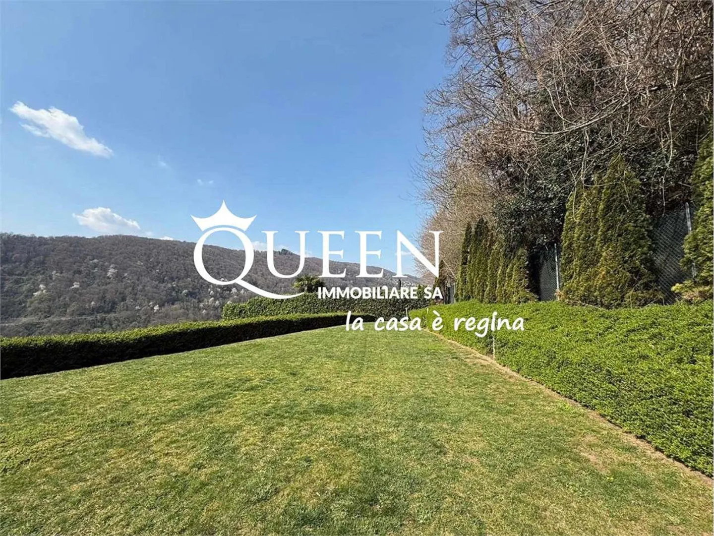 Terreno edificabile con vista lago - Foto 1 di 3