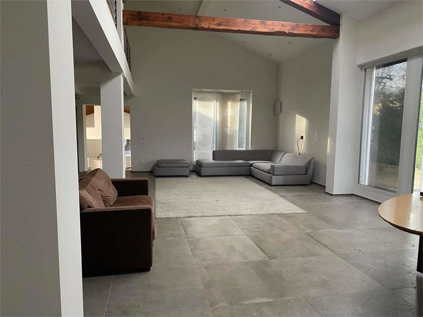 Beautiful Estate with Garden and Space for Horses in Novazzano - Photo 8 of 13