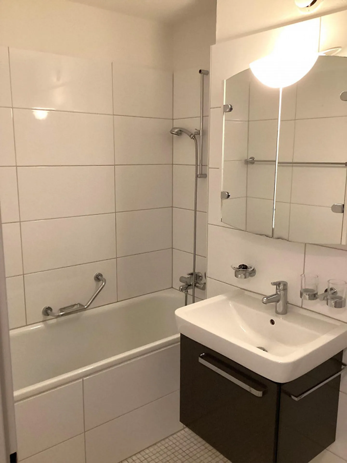 Bel appartement de 1.5 pièces au 2ème étage droite - Photo 6 sur 12