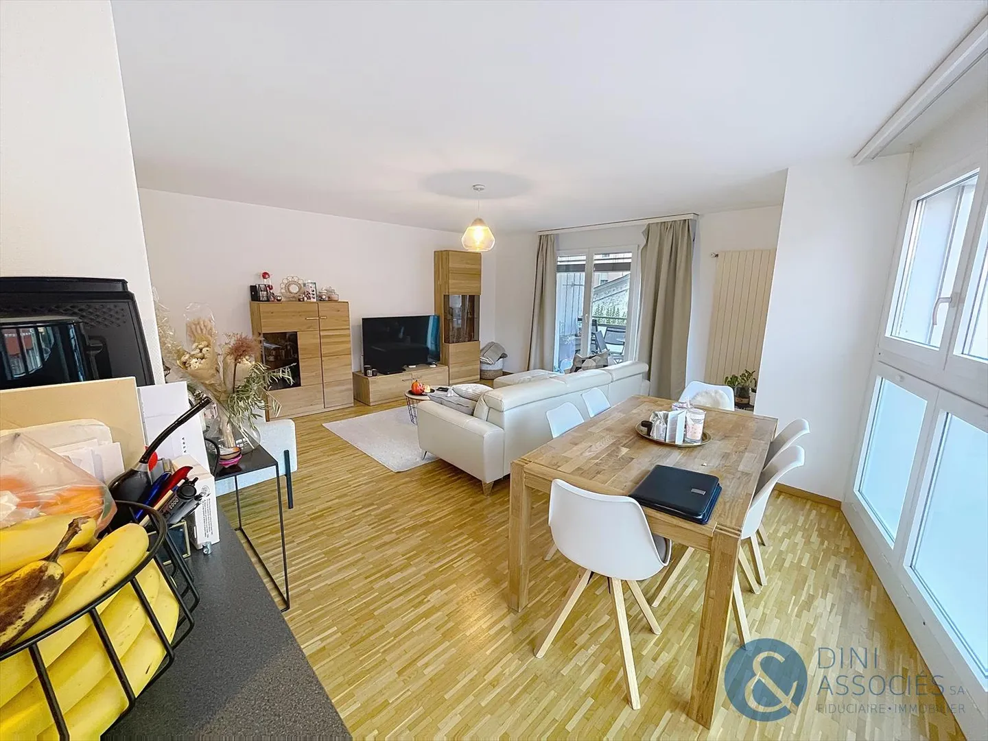 3.5 Room Apartment - Photo 2 of 10