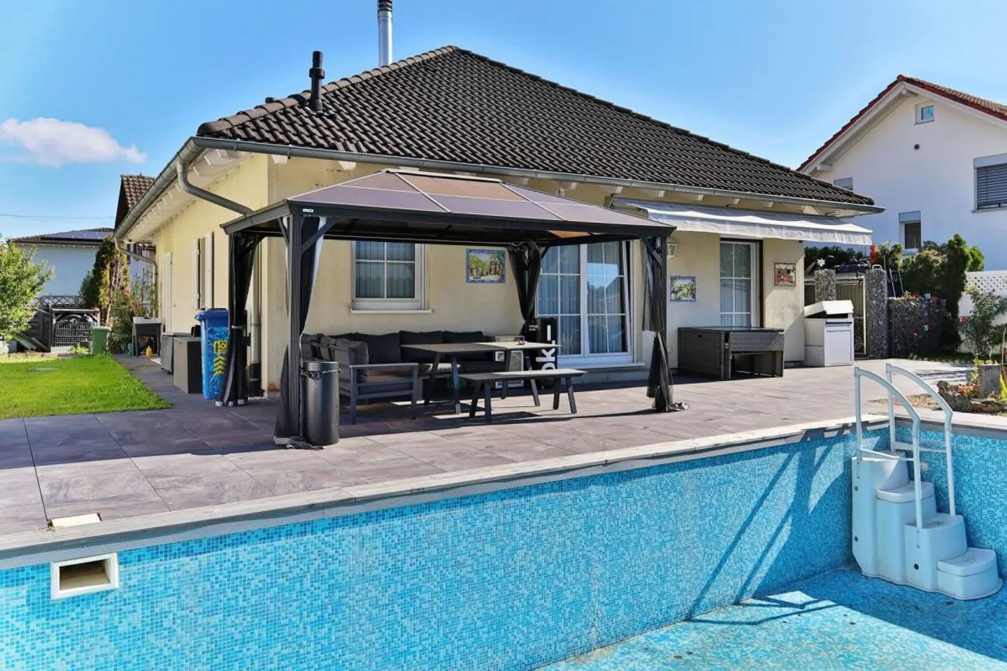 Einfamilienhaus kaufen - Foto 1 von 21