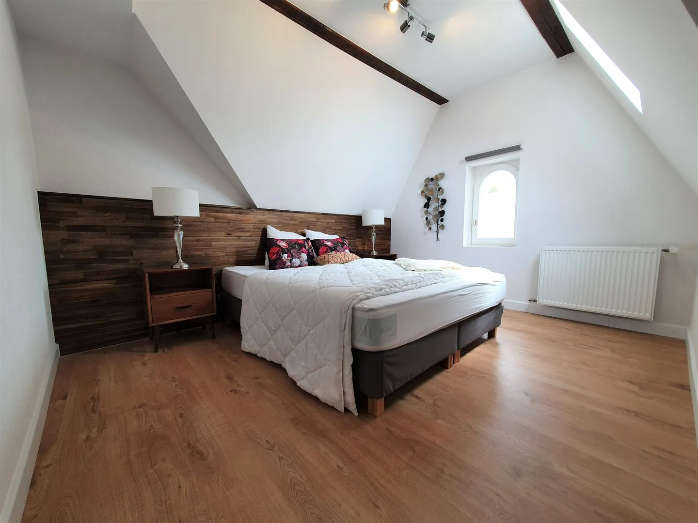 Courtepin: Appartamento arredato di 2,5 stanze sotto il tetto - Foto 5 di 7