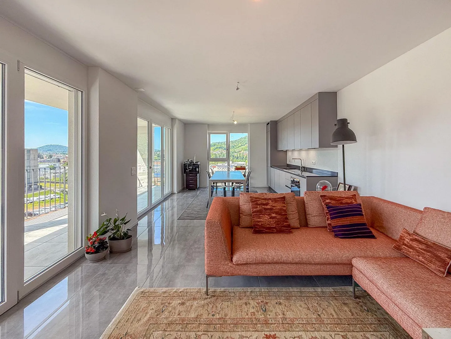 Moderno attico 3.5 locali a Mendrisio - Foto 2 di 9