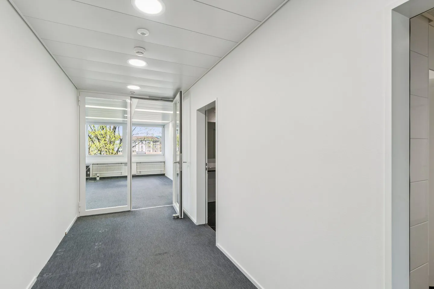 Bureau représentatif avec un climat de travail optimal au cœur de Zurich - Photo 1 sur 4