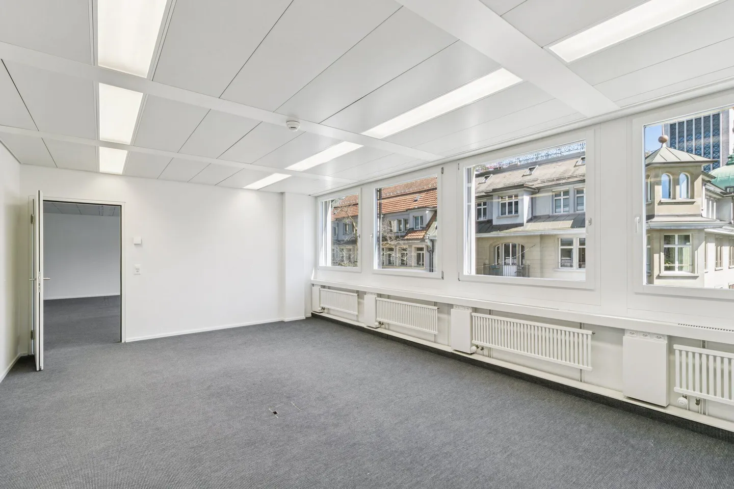 Bureau représentatif avec un climat de travail optimal au cœur de Zurich - Photo 3 sur 4