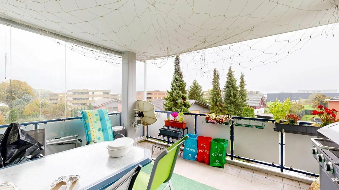 Bright 4.5 Room Apartment with Modern Kitchen - Photo 2 of 11