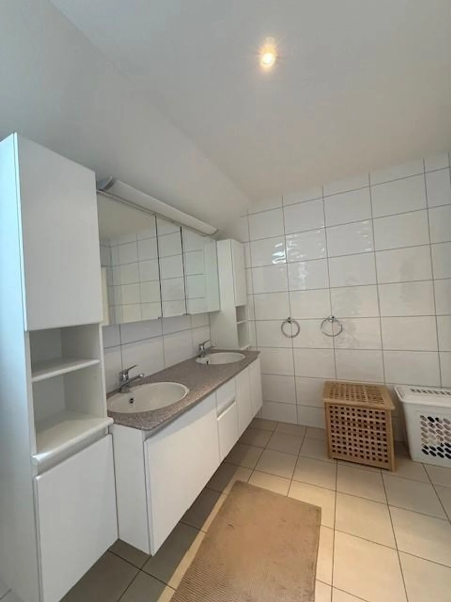 Magnifique appartement de 4.0 pièces à Erlenbach - Photo 3 sur 13