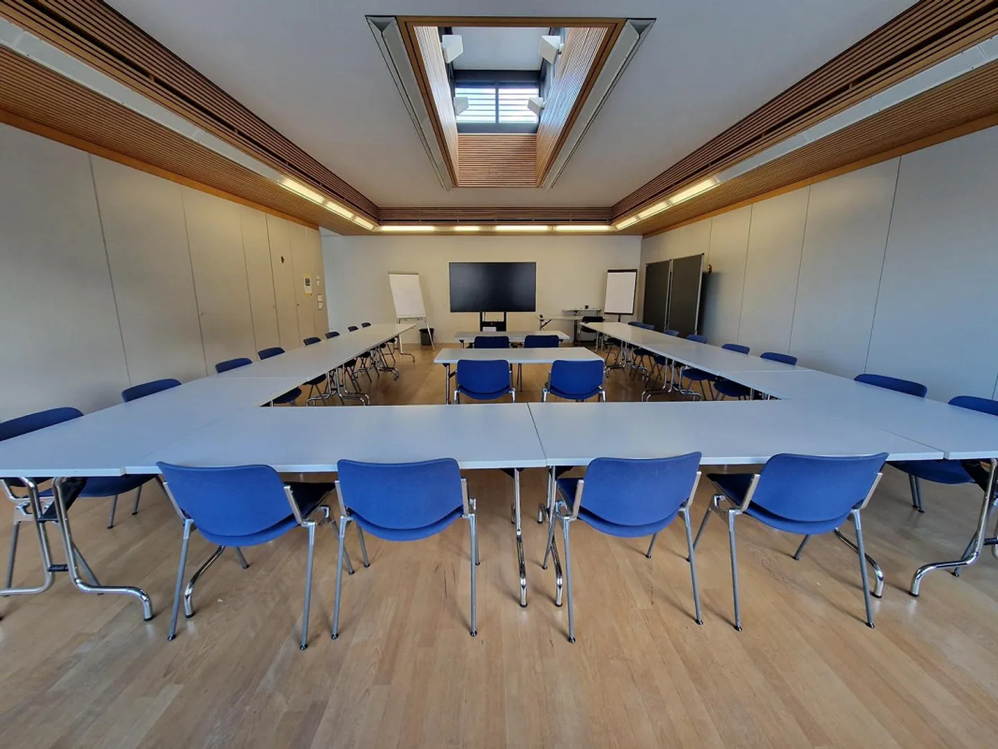 Sala riunioni/formazione 95m2 in affitto mezza/giornata/sera - Foto 3 di 3