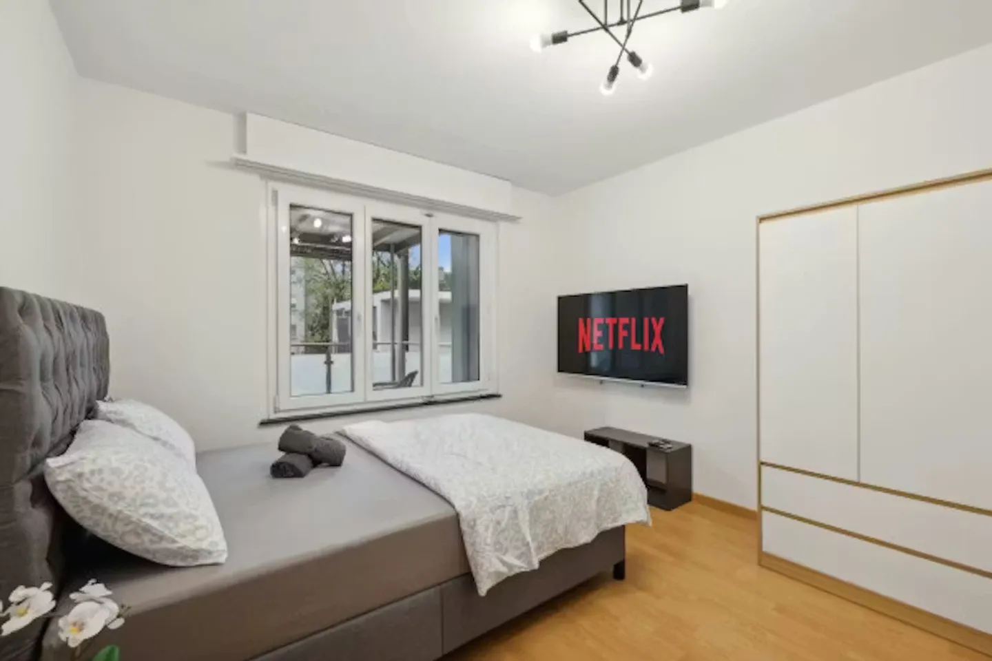 Apartment for rent - Photo 1 of 9