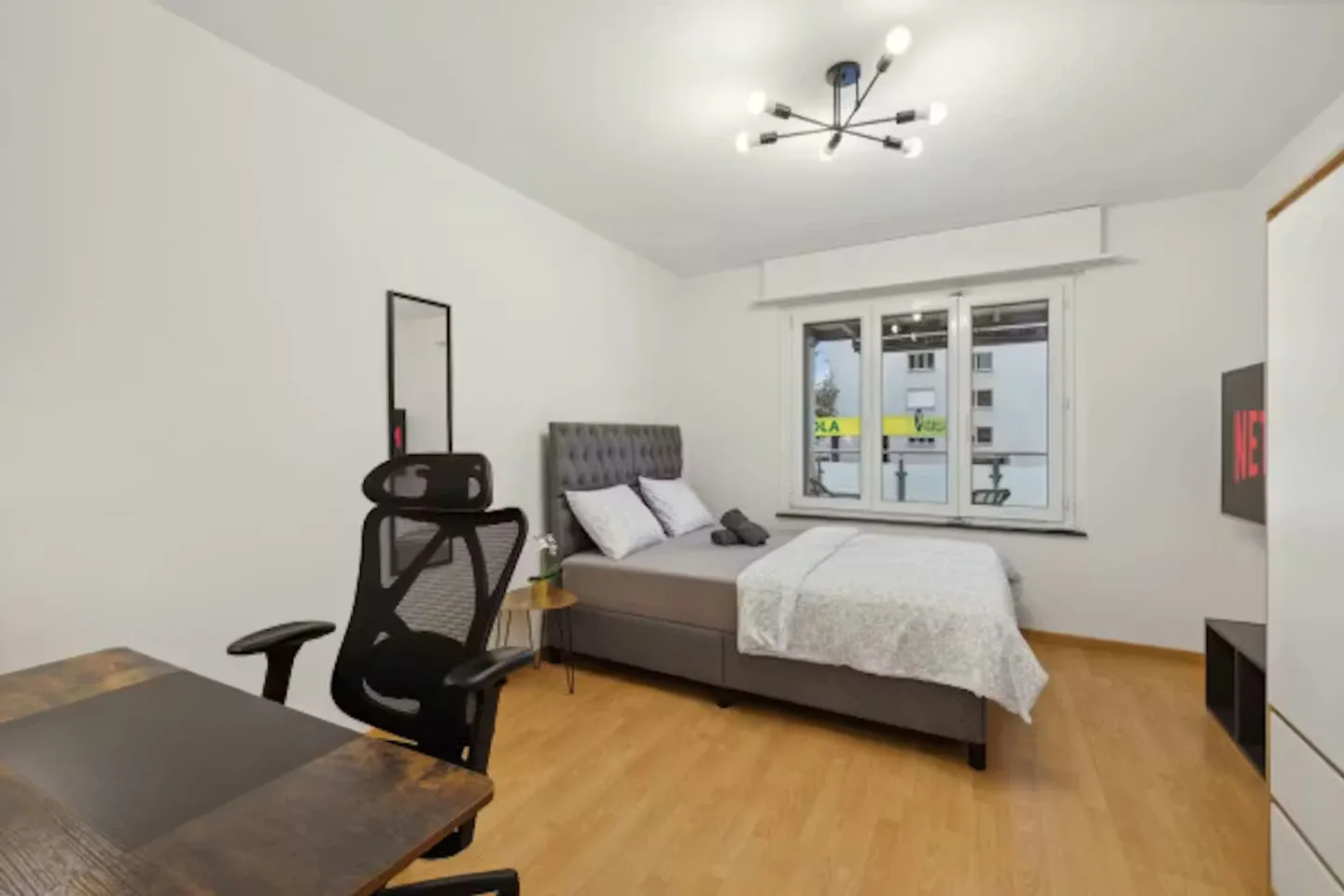 Apartment for rent - Photo 3 of 9