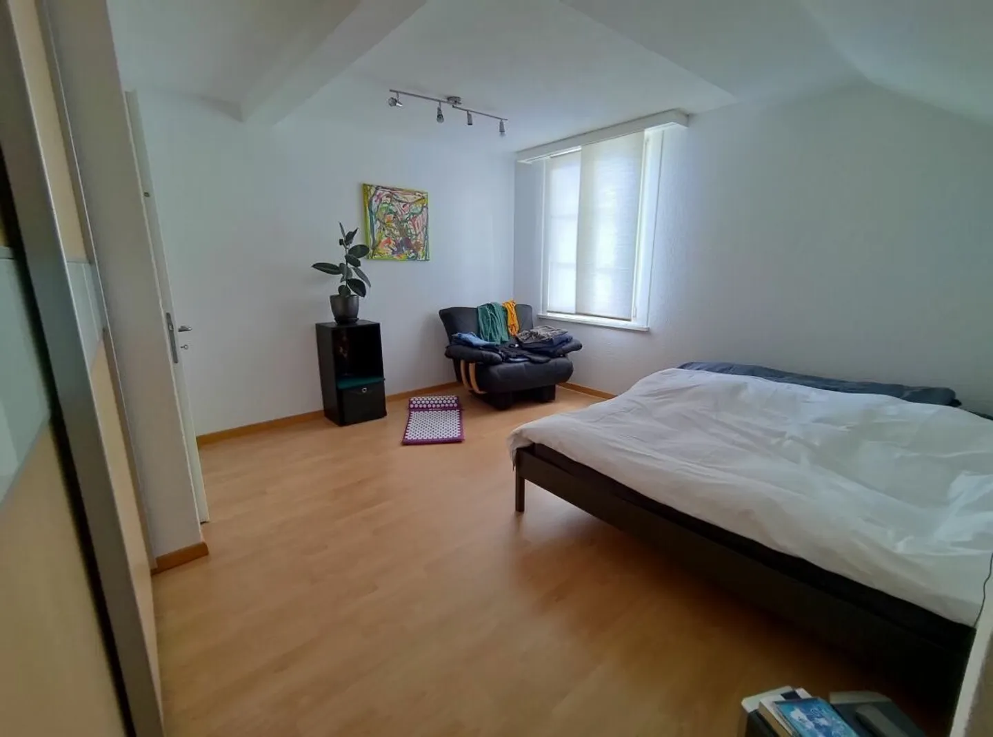 Quietly Located with Balcony - Photo 3 of 7