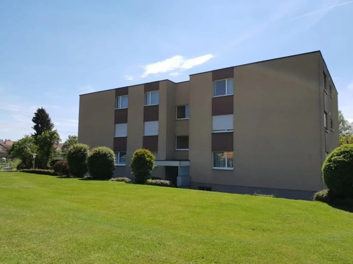 Quiet Living in Schwerzenbach - Photo 2 of 10