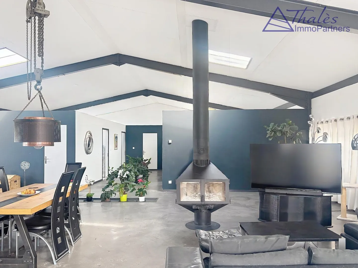 Appartement Loft Stylé à Semsales - Photo 2 sur 12